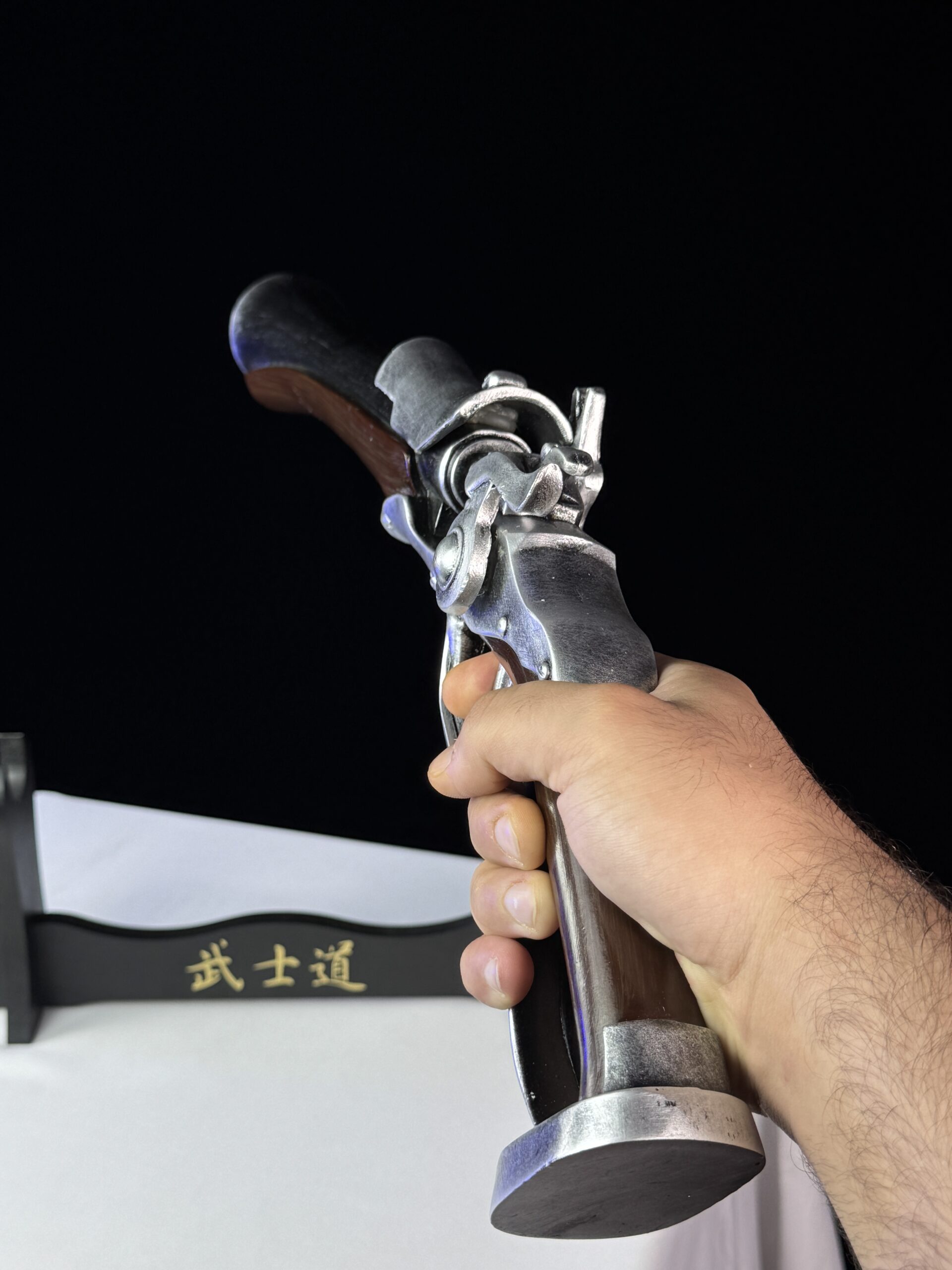 BLOODBORNE HUNTER RESIN GUN - Image 7